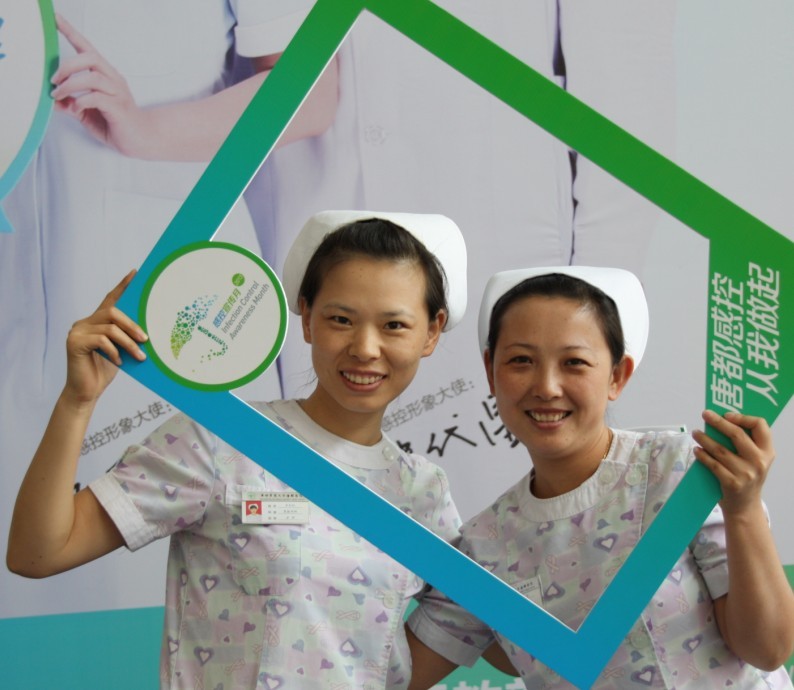 前100名拍摄立得照 前100名拍摄立得照